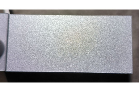 O nome do produto é "Tinta Hyundai V7S METAL polido".