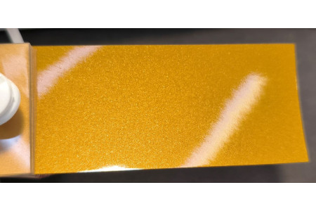 O nome do produto é: Tinta Renault EPA JAUNE MIEL NACRE.