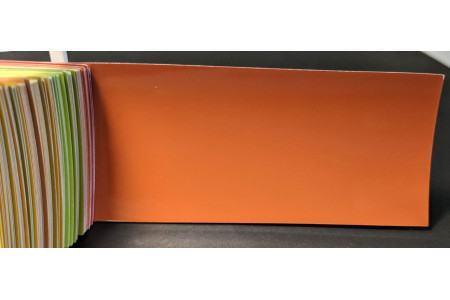 O nome do produto é "Tinta Volkswagen LW2A (W2A, H6) MALIORANGE".